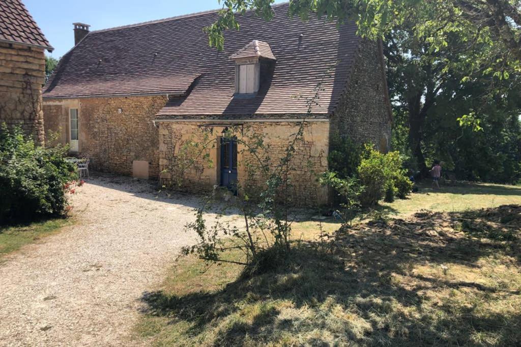 Chez Renou Et Prosperou Maison Typique Du Sarladait Saint-Genies Exterior photo