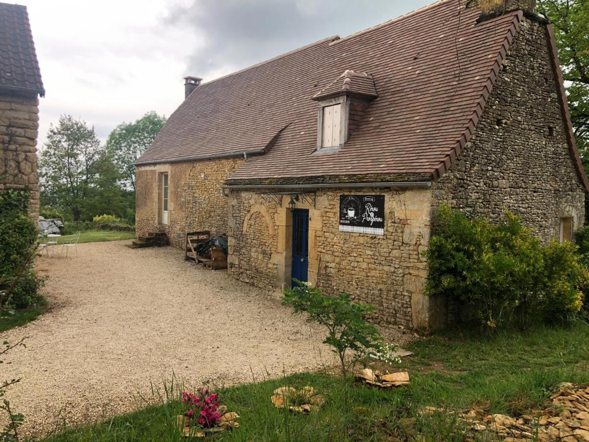 Chez Renou Et Prosperou Maison Typique Du Sarladait Saint-Genies Exterior photo